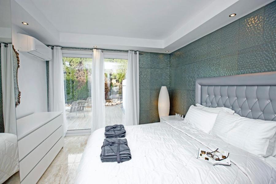 R02 Luxury Apartment In Villa With Pool And Garden Marbella Bagian luar foto