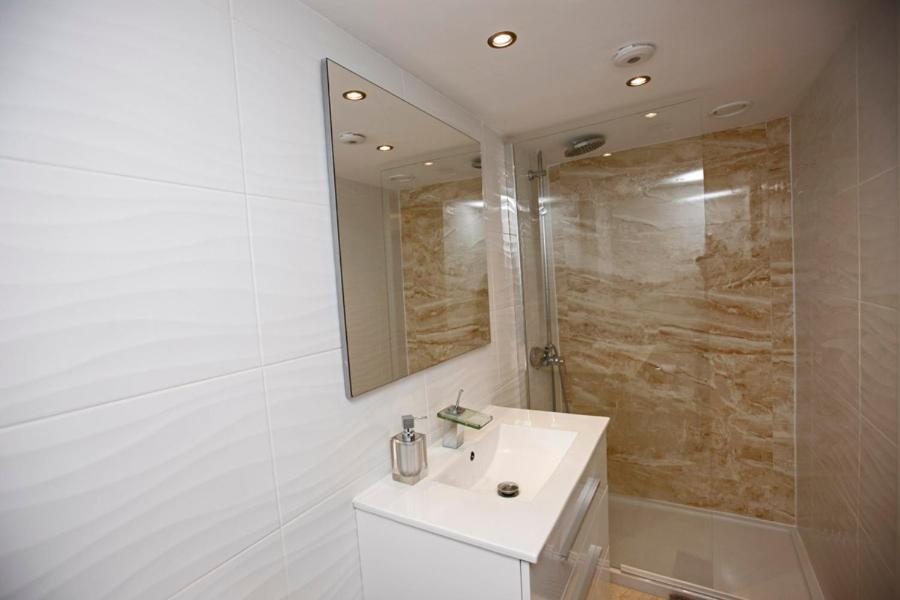 R02 Luxury Apartment In Villa With Pool And Garden Marbella Bagian luar foto