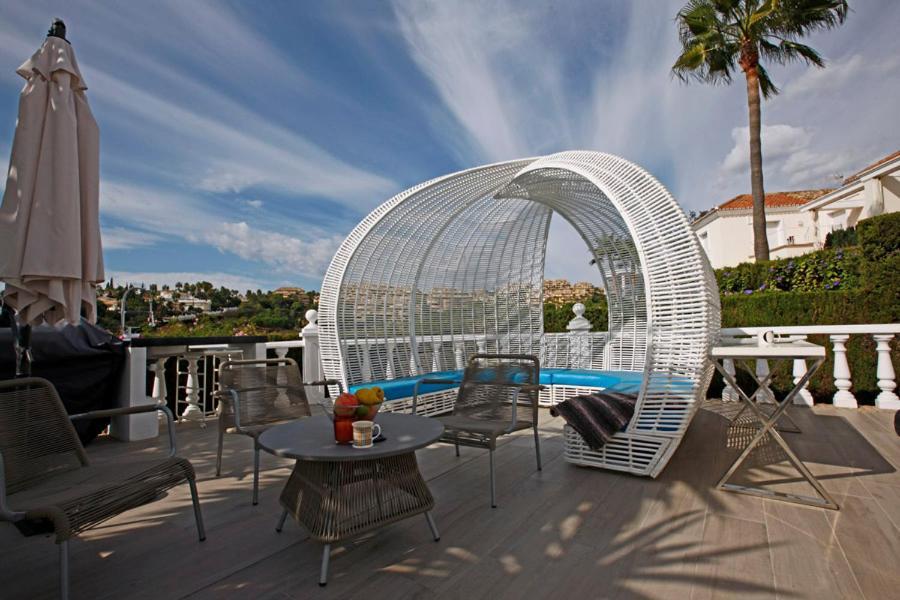 R02 Luxury Apartment In Villa With Pool And Garden Marbella Bagian luar foto
